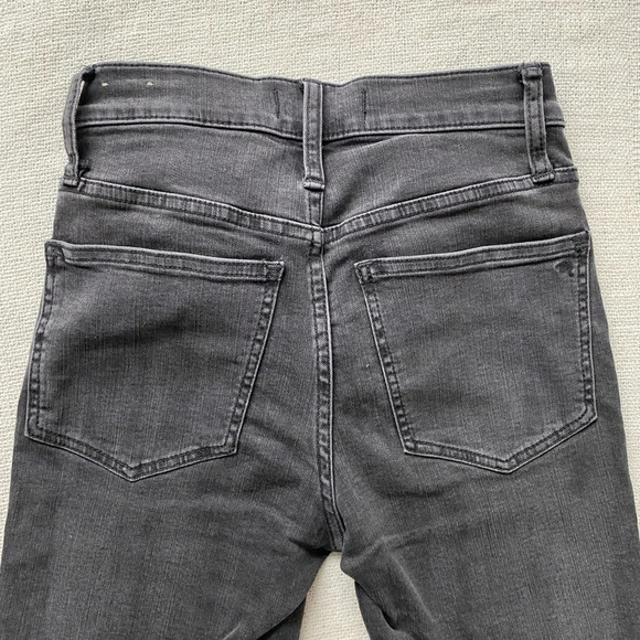 Madewell Petite Stovepipe Jeans in Banberry Wash (faded black) - Picture 11 of 16